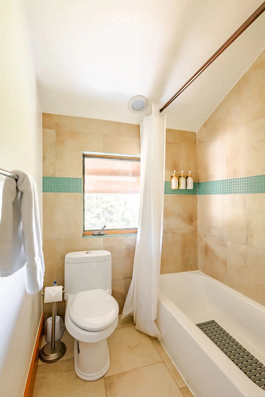 Furnished Finder property 721686_1 photo 4