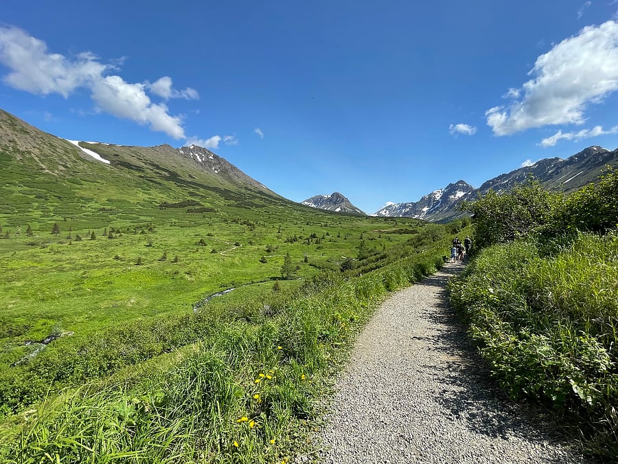 Powerline Pass - a trailhead offshoot from Flattop trailhead in Anchorage