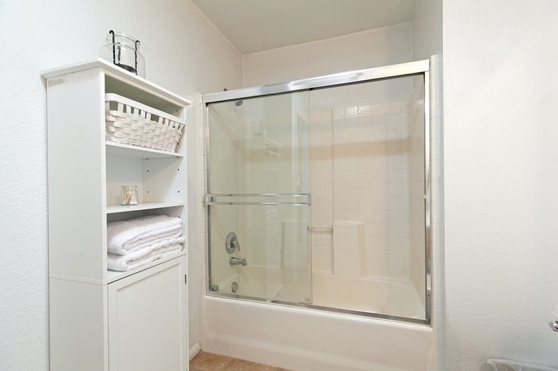 Furnished Finder property 721836_1 photo 15