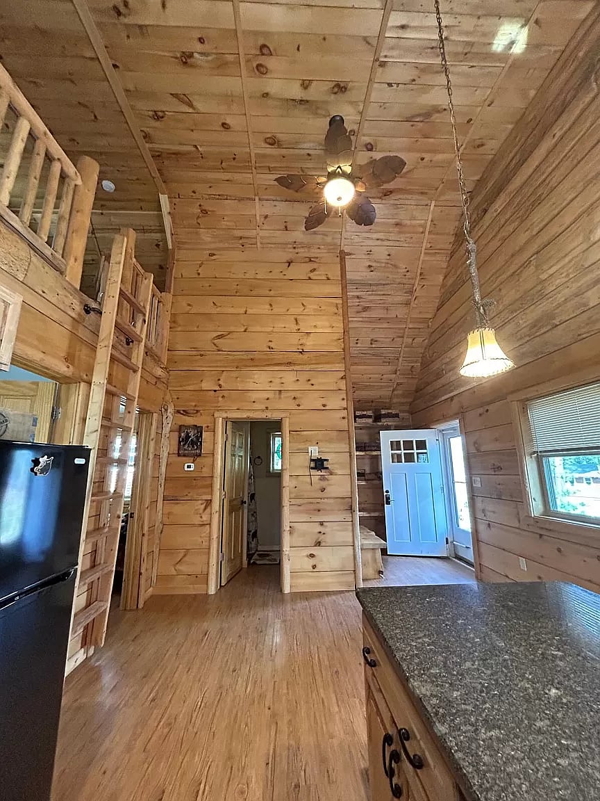 Furnished Finder property 721851_1 photo 4