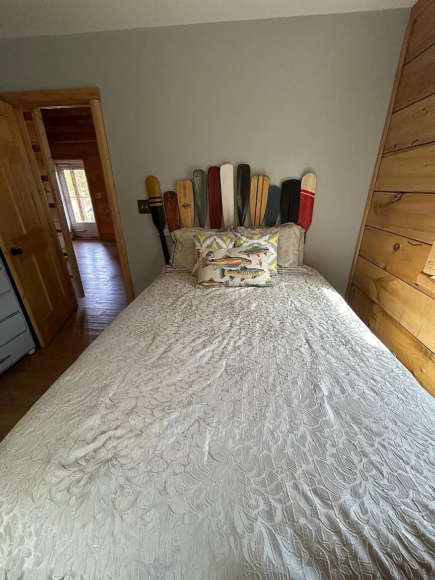 queen bed