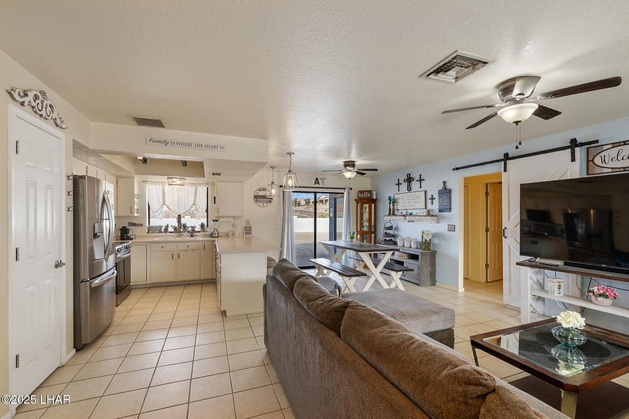 Furnished Finder property 721865_1 photo 3