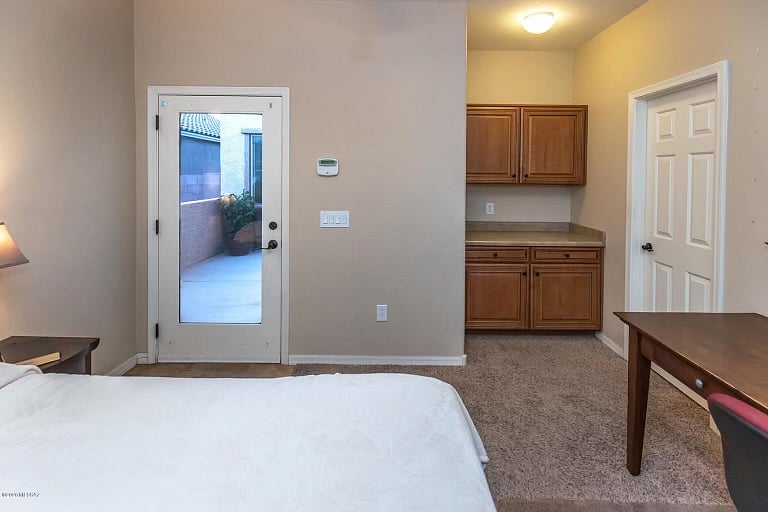 Furnished Finder property 721905_1 photo 4