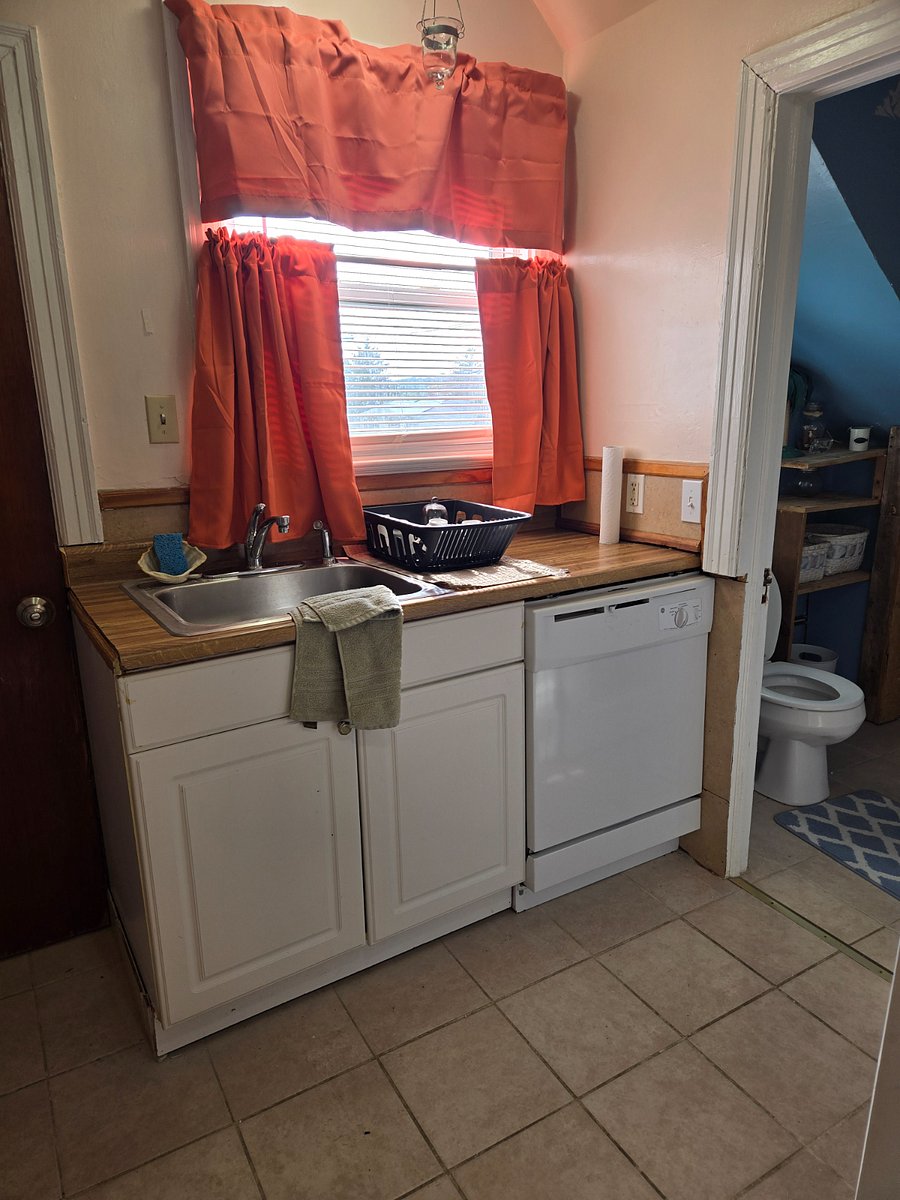Furnished Finder property 721927_1 photo 9