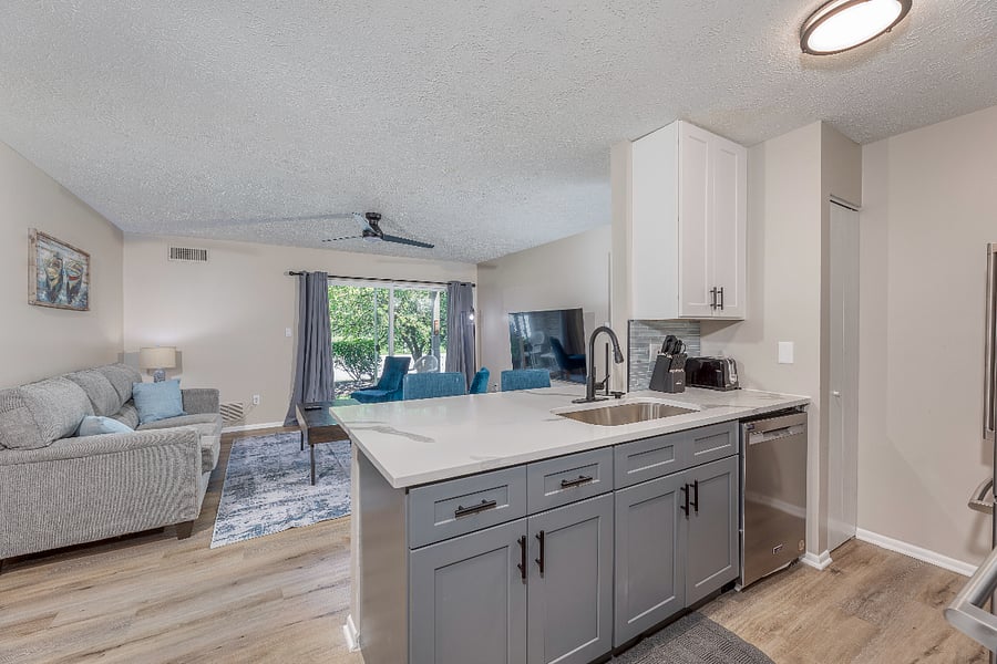Furnished Finder property 721992_1 photo 3