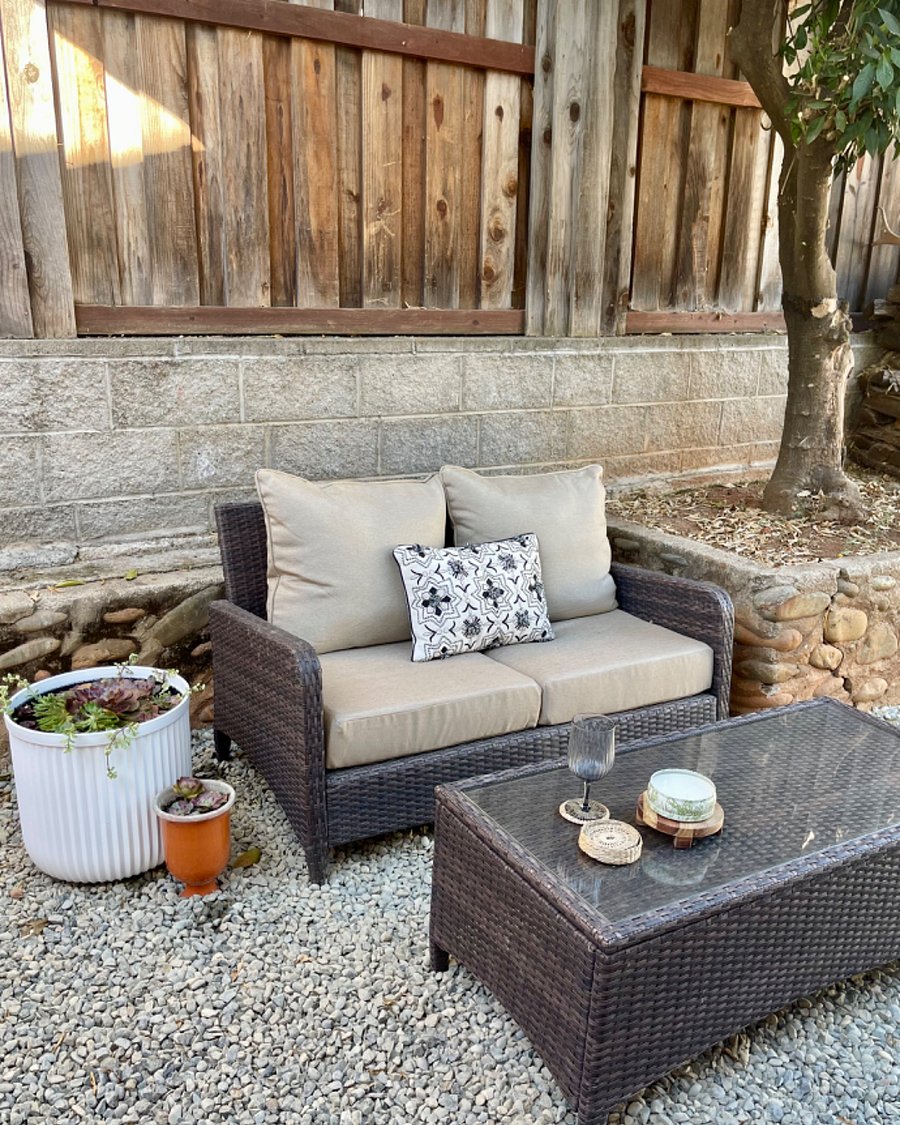 Outdoor seating area