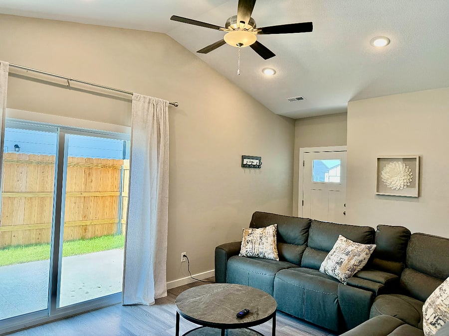 Furnished Finder property 722015_1 photo 3