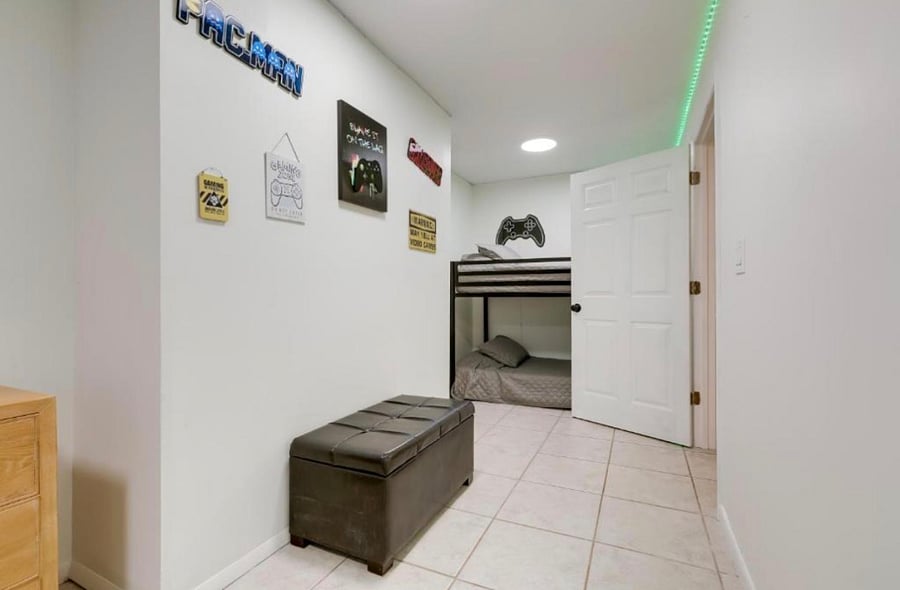 Furnished Finder property 722081_2 photo 16