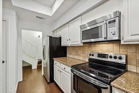 Furnished Finder property 722083_1 photo 6