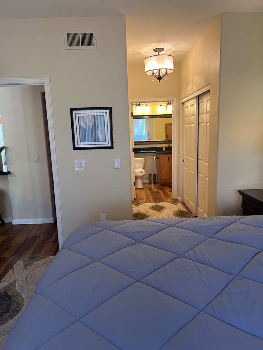 Furnished Finder property 722099_1 photo 24