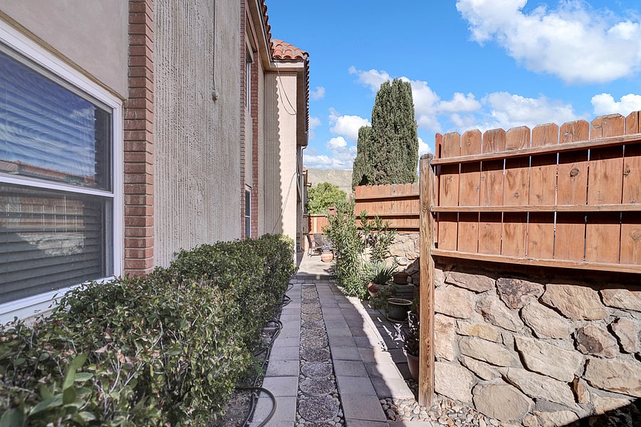 Furnished Finder property 722213_1 photo 33