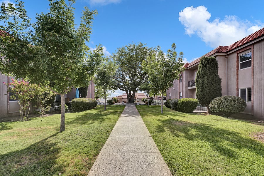 Furnished Finder property 722213_1 photo 35