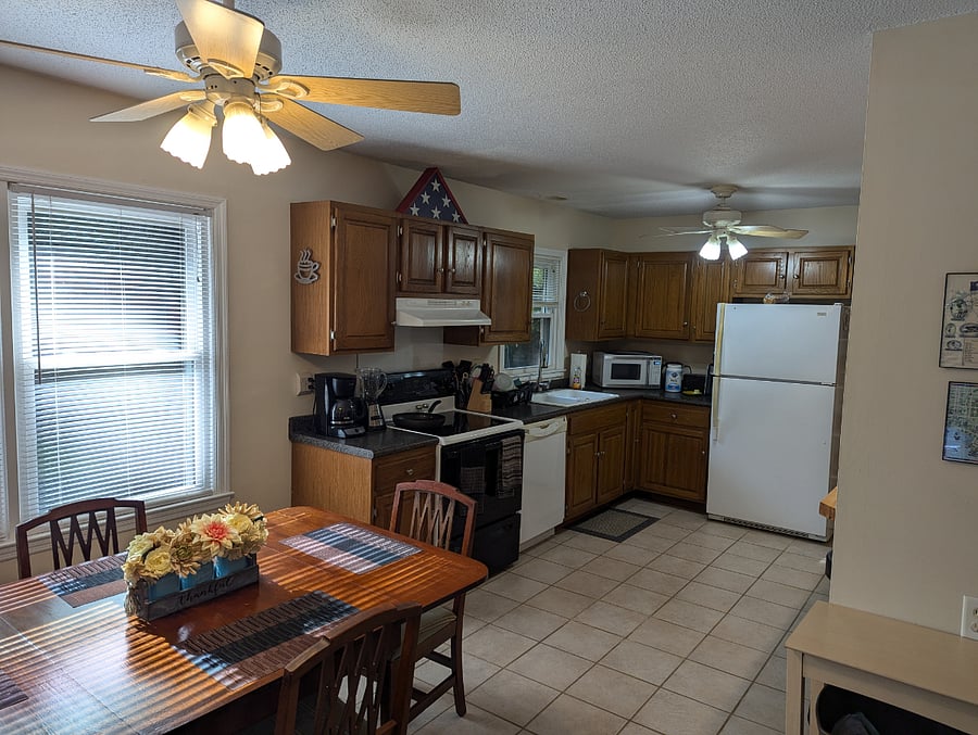 Furnished Finder property 722311_1 photo 3