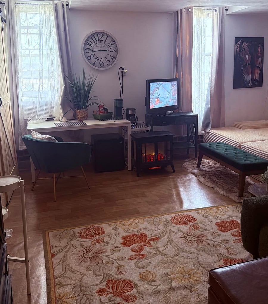 Furnished Finder property 722390_1 photo 3