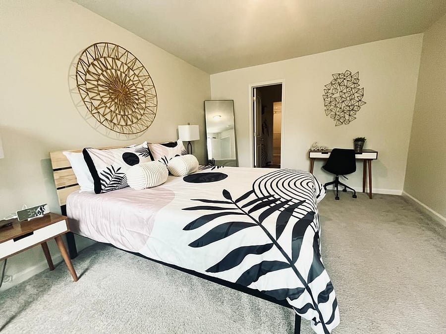 Primary Bedroom - Queen Bed with TV