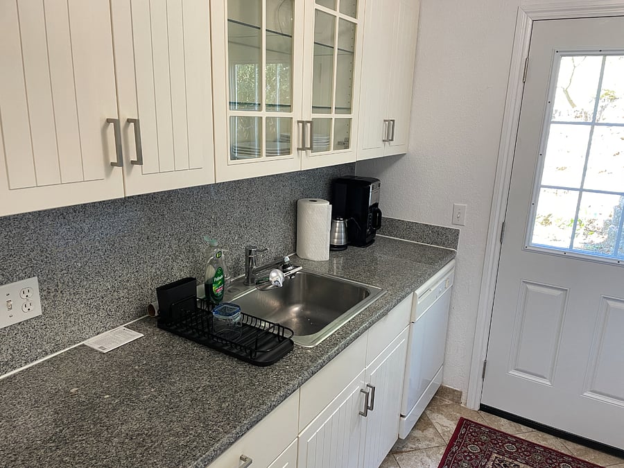Furnished Finder property 722524_1 photo 15