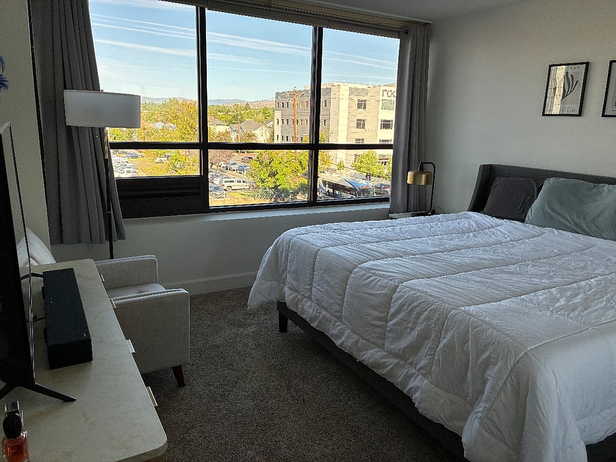 King size adjustable bed