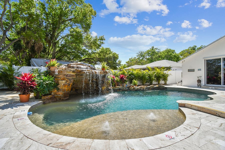 Furnished Finder property 722680_1 photo 1