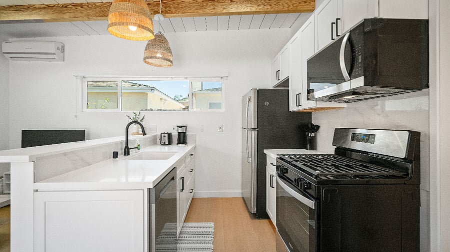 Furnished Finder property 722692_1 photo 8
