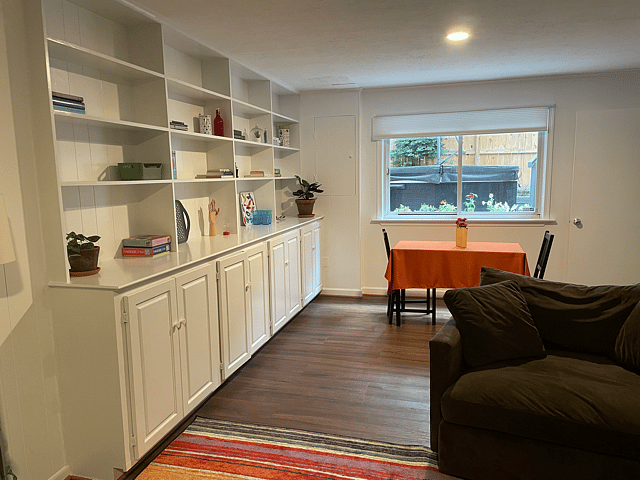 Living/dining areas