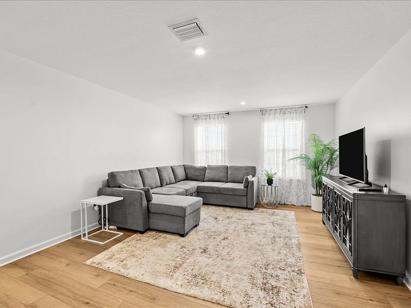 Furnished Finder property 722835_1 photo 20