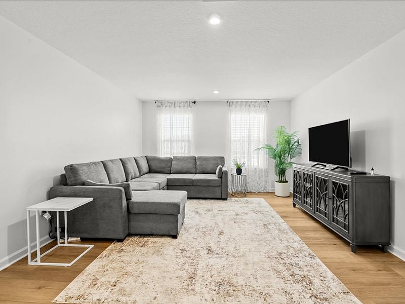 Furnished Finder property 722835_1 photo 21