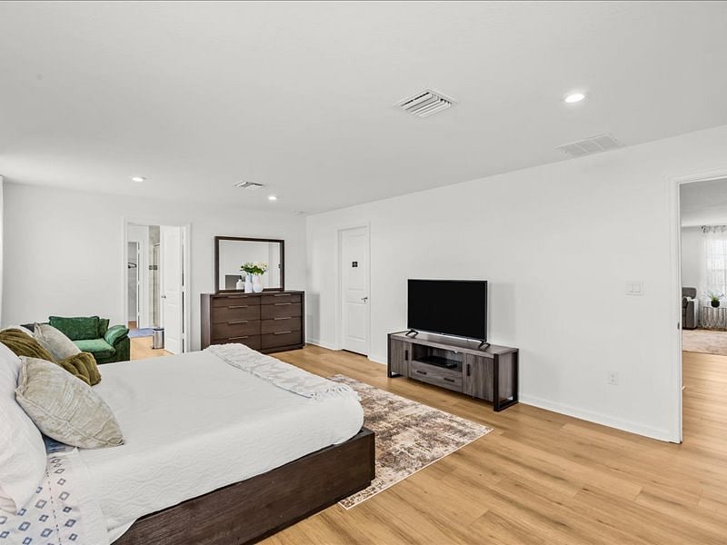 Furnished Finder property 722835_1 photo 24