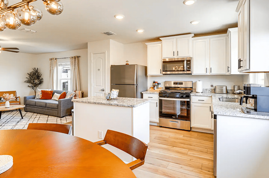 Furnished Finder property 722880_1 photo 6