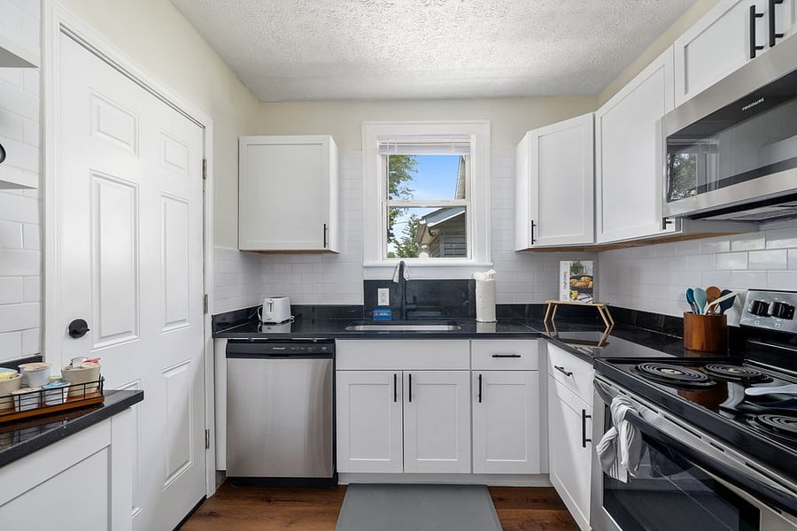 Furnished Finder property 722888_1 photo 22