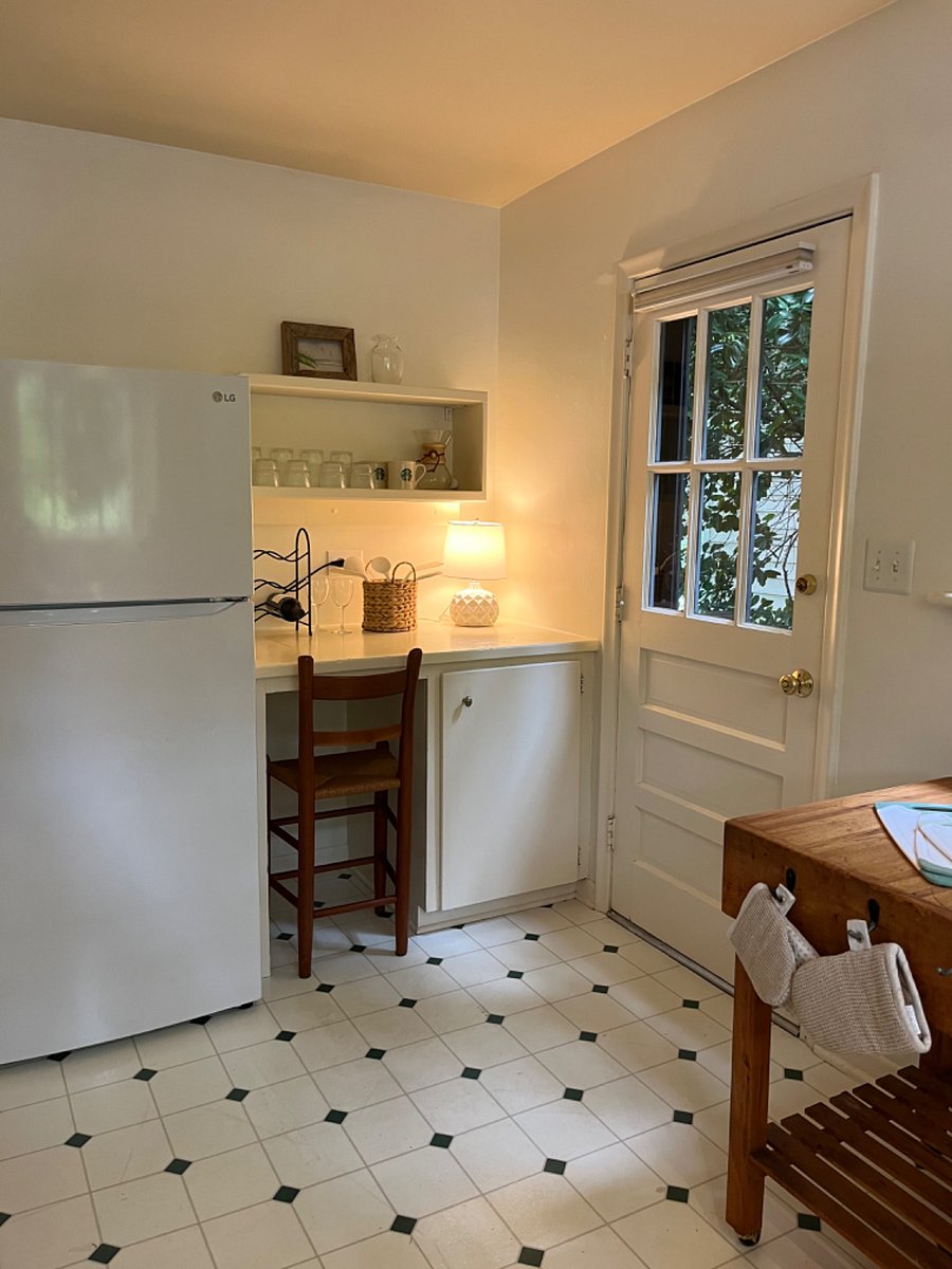 Furnished Finder property 722900_1 photo 6