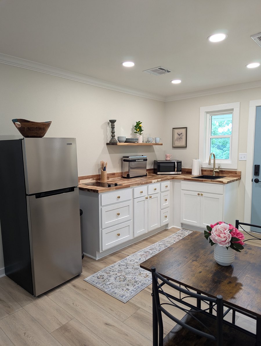 Furnished Finder property 722903_1 photo 3