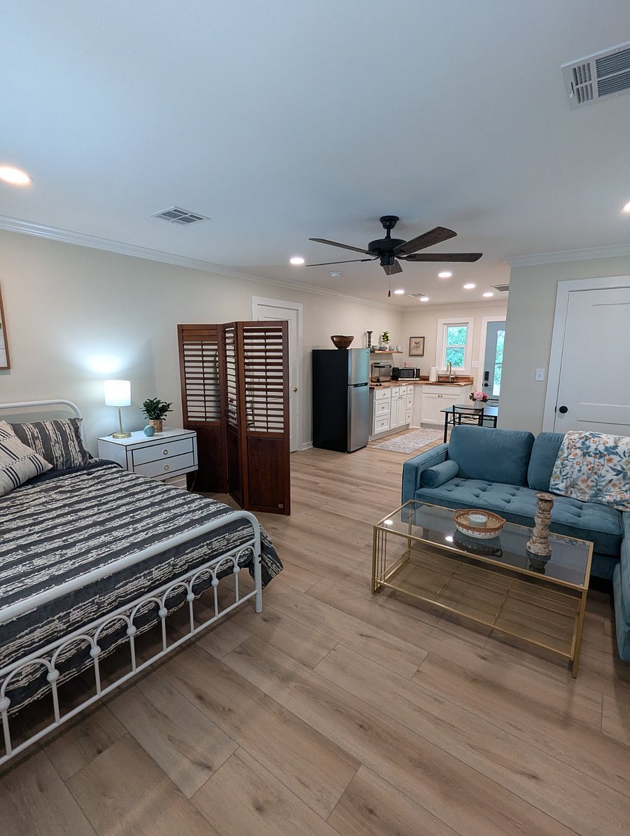Furnished Finder property 722903_1 photo 14