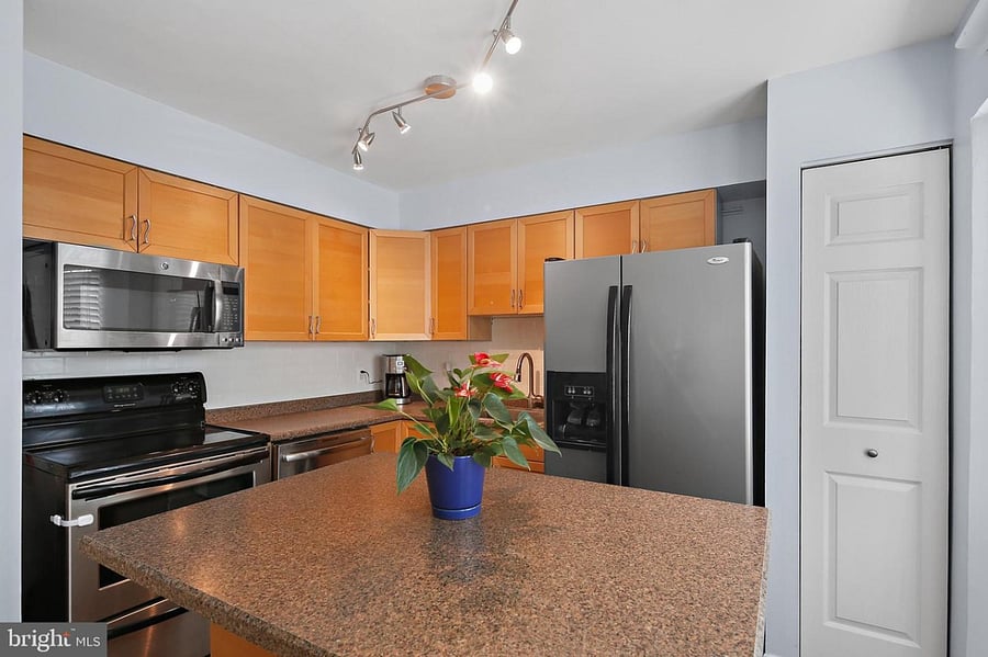 Furnished Finder property 722939_1 photo 8