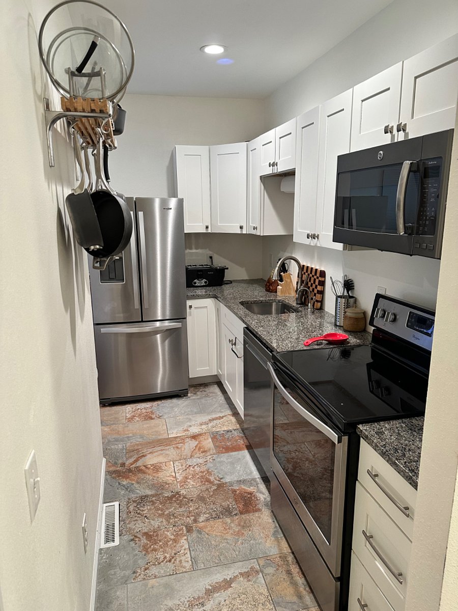 Furnished Finder property 722955_1 photo 15