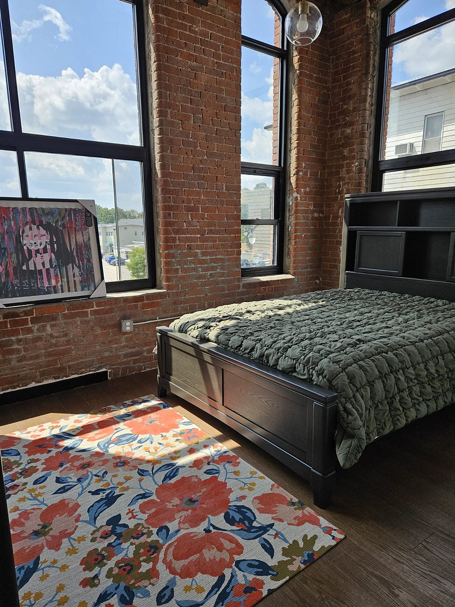 Furnished Finder property 722972_3 photo 1