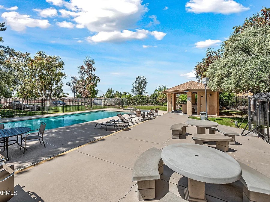 Furnished Finder property 722977_1 photo 16