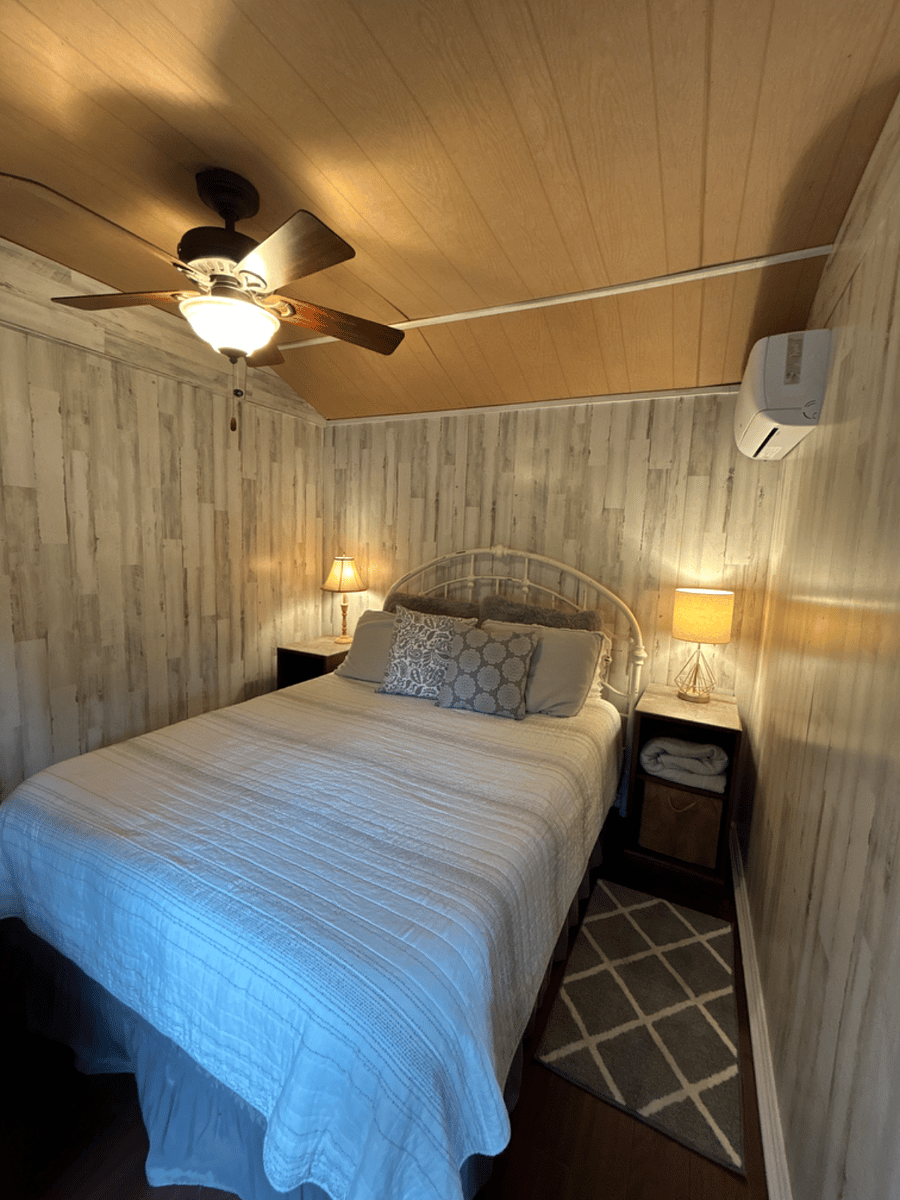 Queen size bed