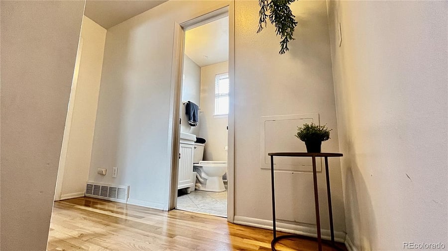 Furnished Finder property 723031_1 photo 13