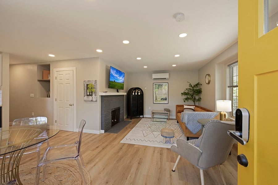 Furnished Finder property 723043_1 photo 30
