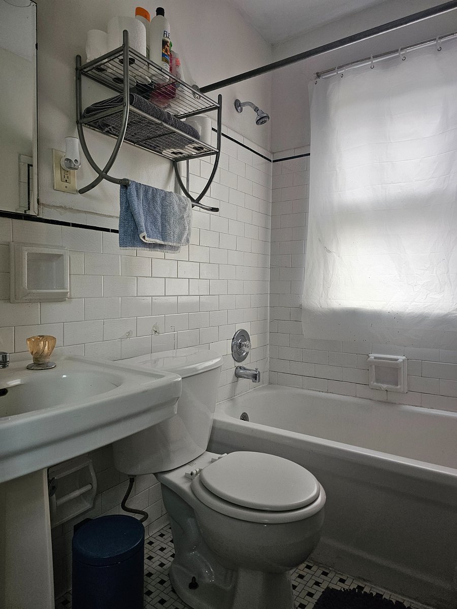 Furnished Finder property 723082_2 photo 3