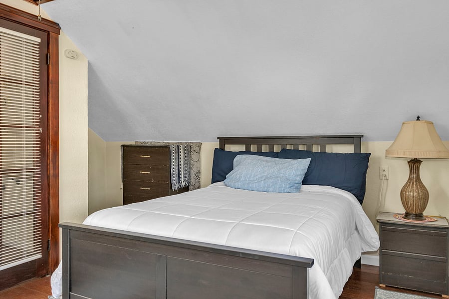Furnished Finder property 723085_1 photo 45