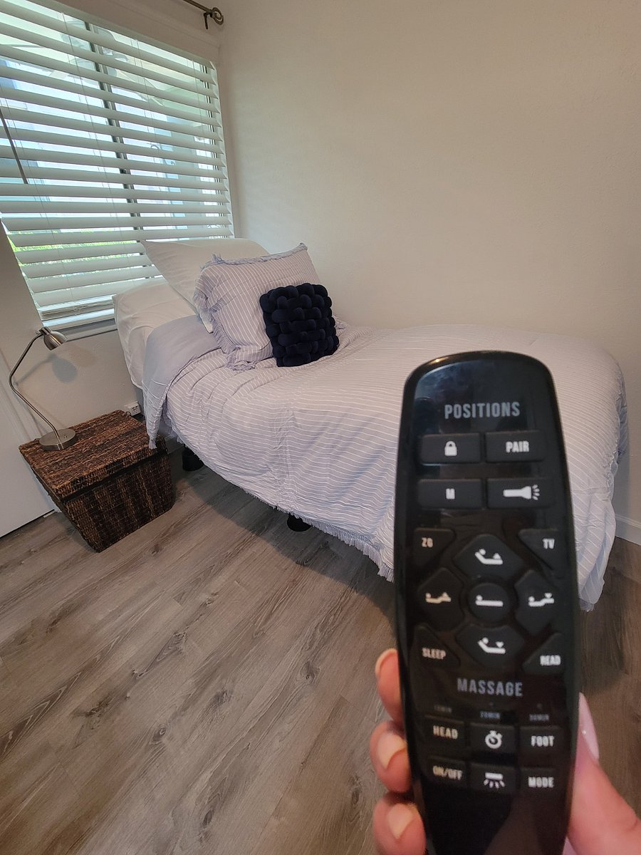 Zero gravity Twin bed