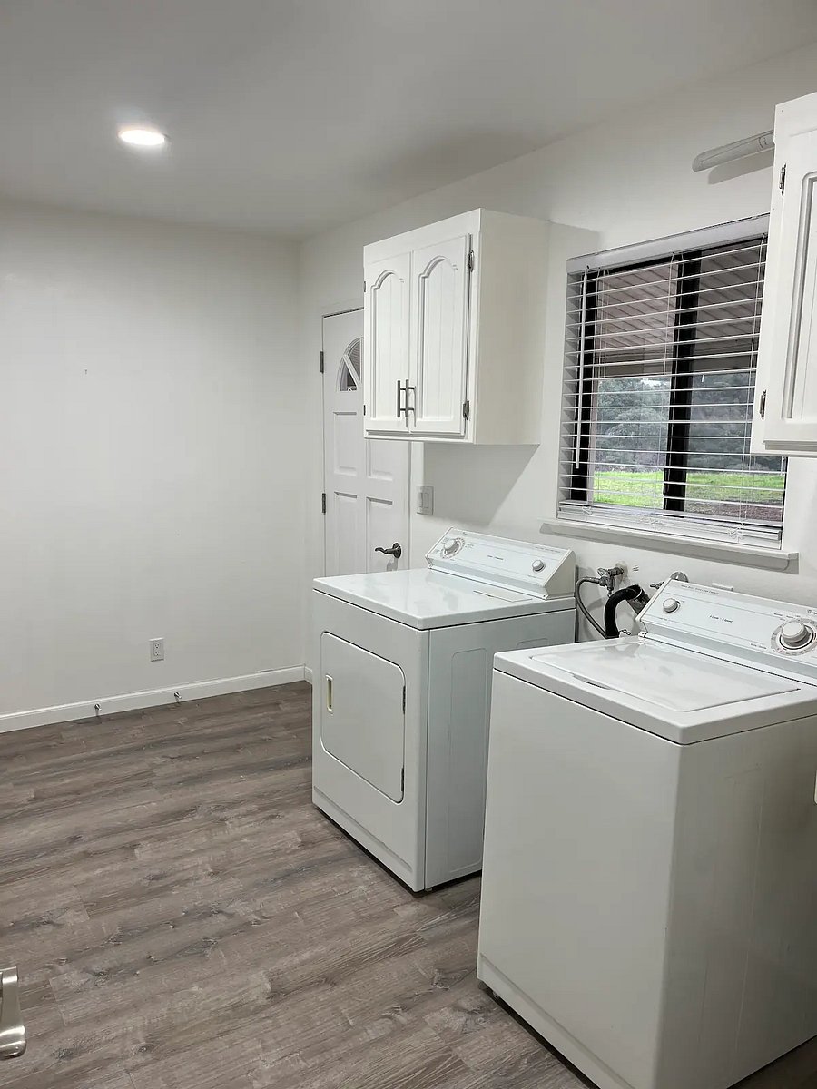 Furnished Finder property 723173_1 photo 17