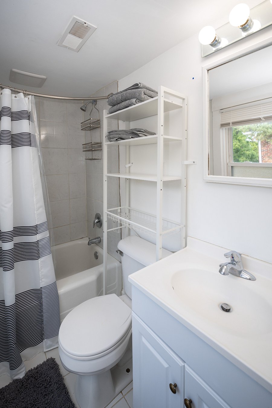Furnished Finder property 723318_1 photo 15