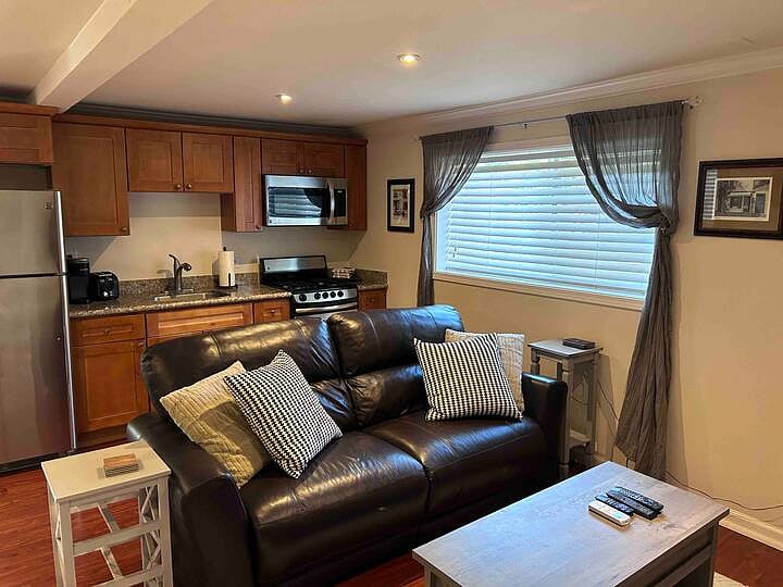 Furnished Finder property 723567_1 photo 9
