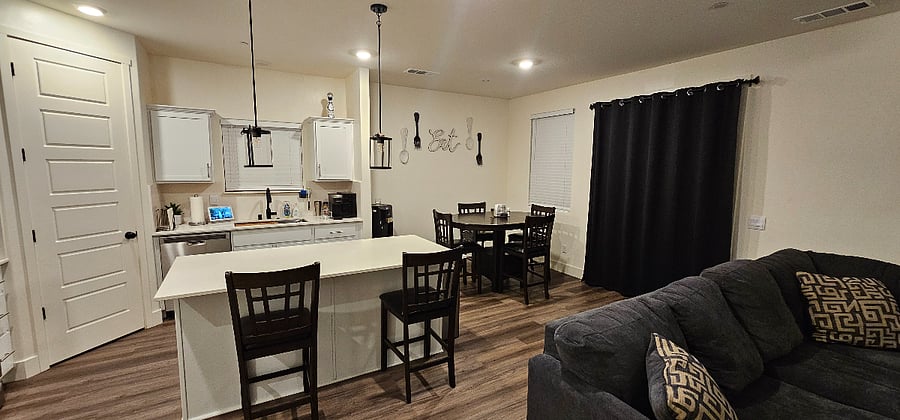 Furnished Finder property 723623_3 photo 8