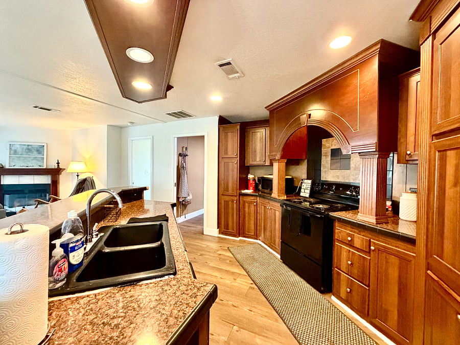 Furnished Finder property 723639_2 photo 6