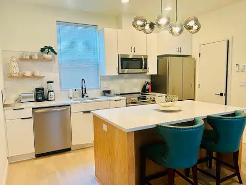 Furnished Finder property 723694_1 photo 4