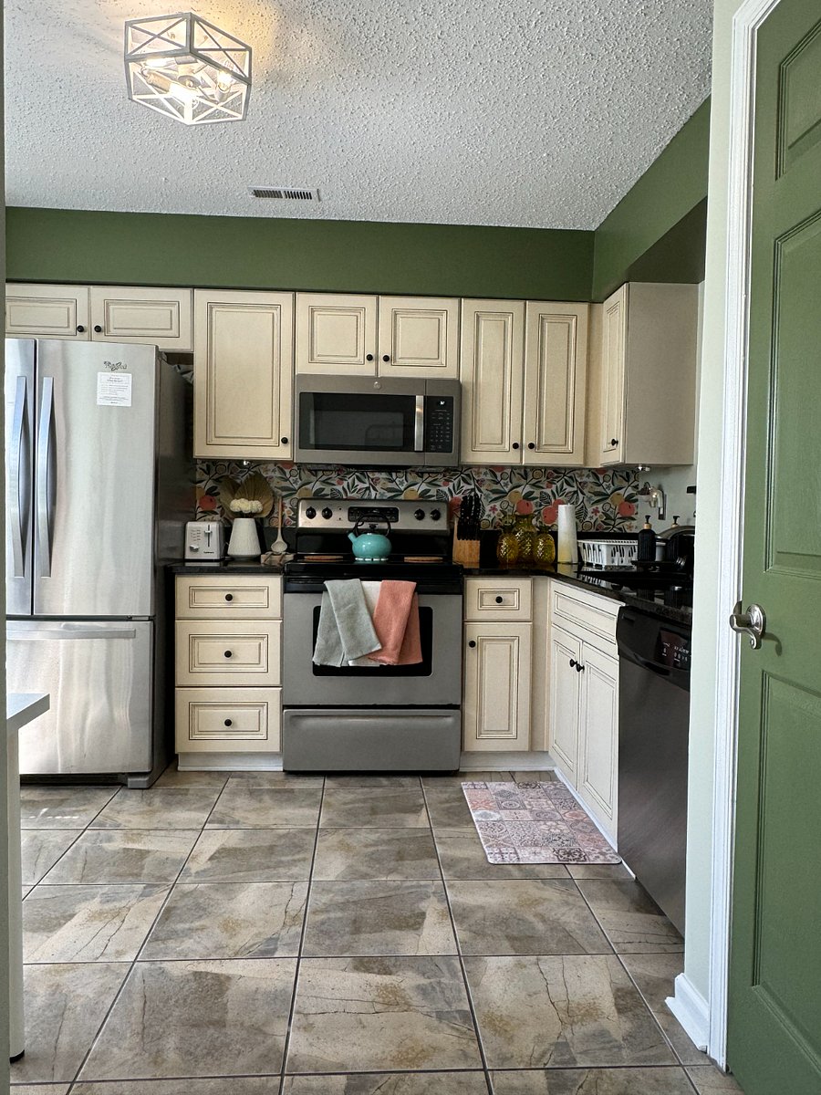 Furnished Finder property 723697_1 photo 1