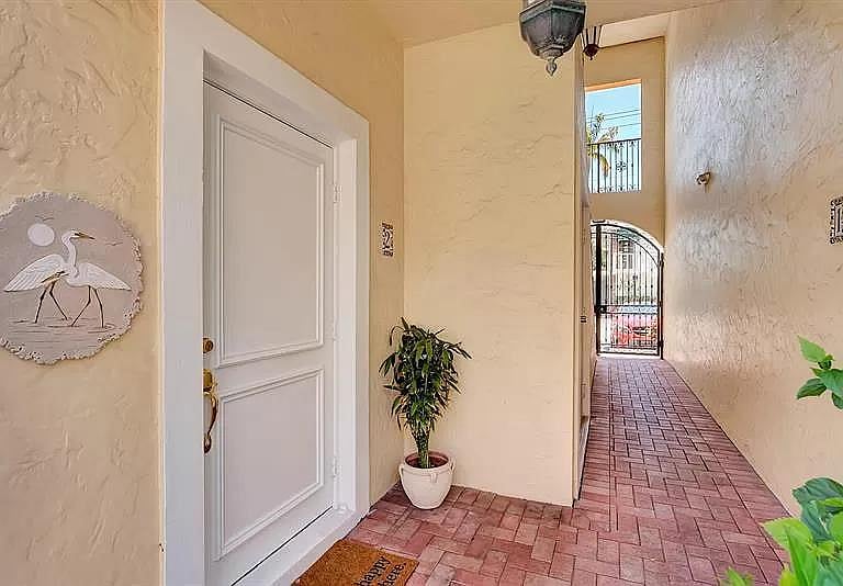 Furnished Finder property 723698_1 photo 4
